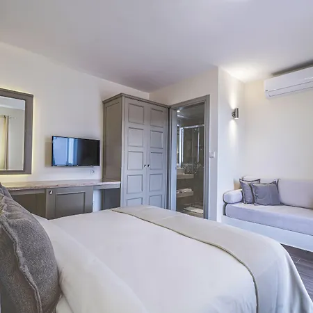 Elementa Boutique - Adults Friendly Szálloda 3*