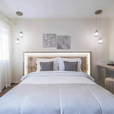 מלון Elementa Boutique - Adults Friendly יאליקאבאק