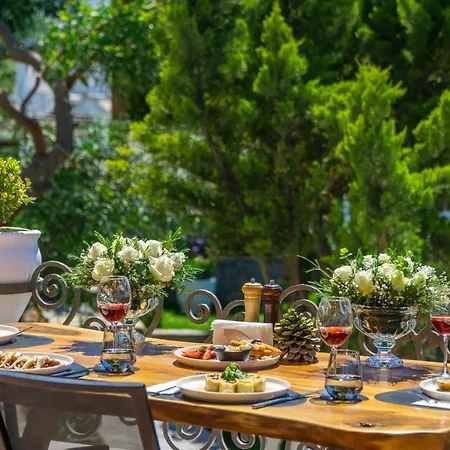 Elementa Boutique - Adults Friendly Hotel
