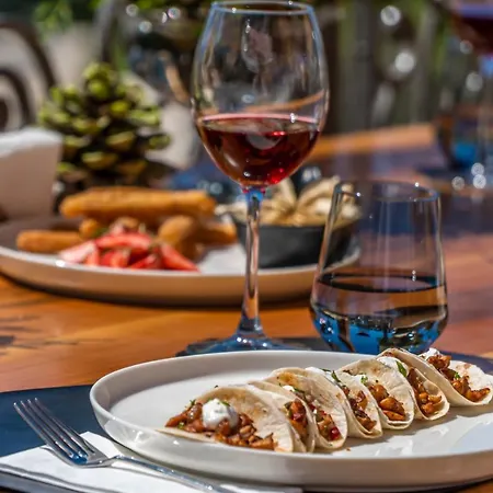 Elementa Boutique - Adults Only ホテル 3*