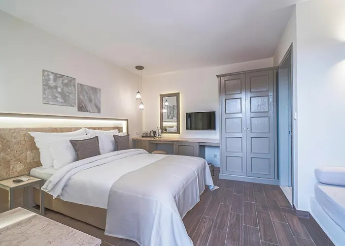 Elementa Boutique - Adults Only